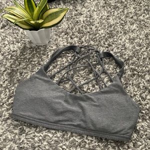 Lululemon Women’s yoga bra